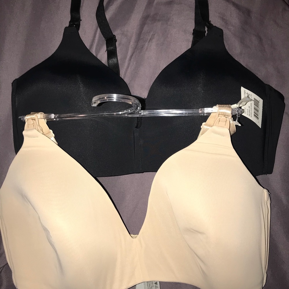 2 motherhood nursing bras